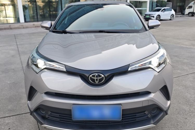 Used Toyota IZOA 2018 2.0L Yidong Version China V Standard Exterior 5