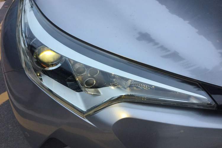Used Toyota IZOA 2018 2.0L Yichi Edition China V Standard Exterior 6