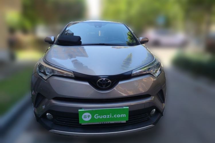 Used Toyota IZOA 2018 2.0L Yichi Version China VI Standard Front