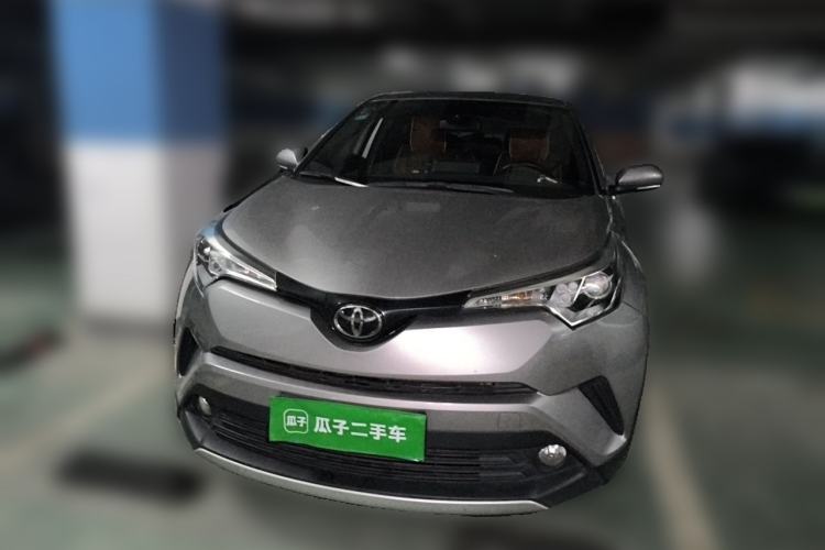 Used Toyota IZOA 2018 2.0L Yichi Version China VI Standard Front