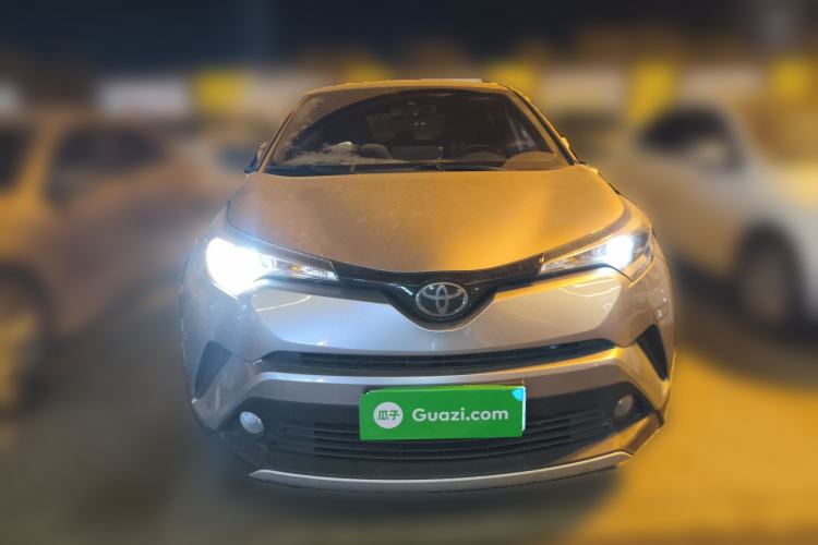 Used Toyota IZOA 2018 2.0L Yichi Version China VI Standard Front