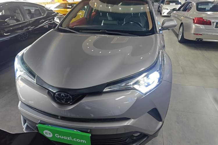 Used Toyota IZOA 2018 2.0L Yichi Edition China V Standard Front