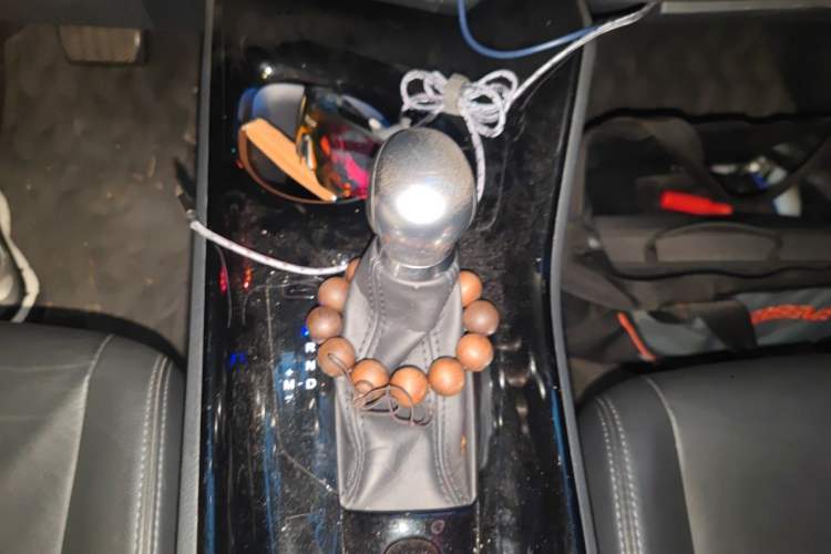 Used Toyota IZOA 2018 2.0L Yichi Version China VI Standard Gear Lever