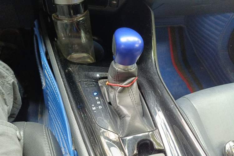 Used Toyota IZOA 2018 2.0L Yichi Edition China V Standard Gear Lever