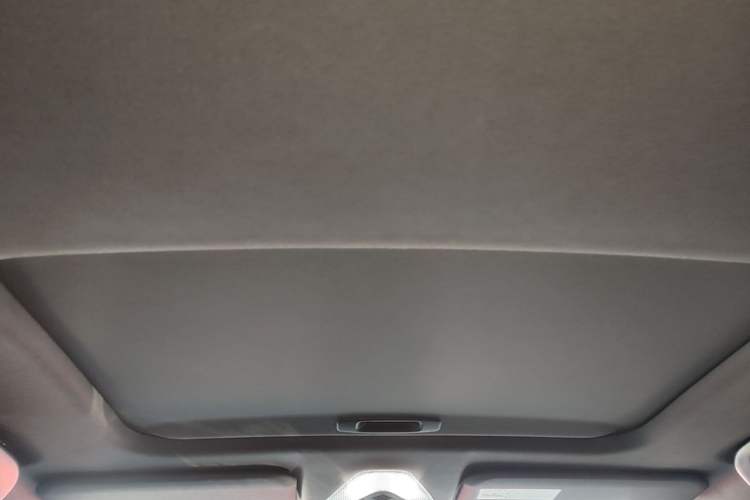Used Toyota IZOA 2018 2.0L Yixuan Sunroof Version China V Standard Headliner
