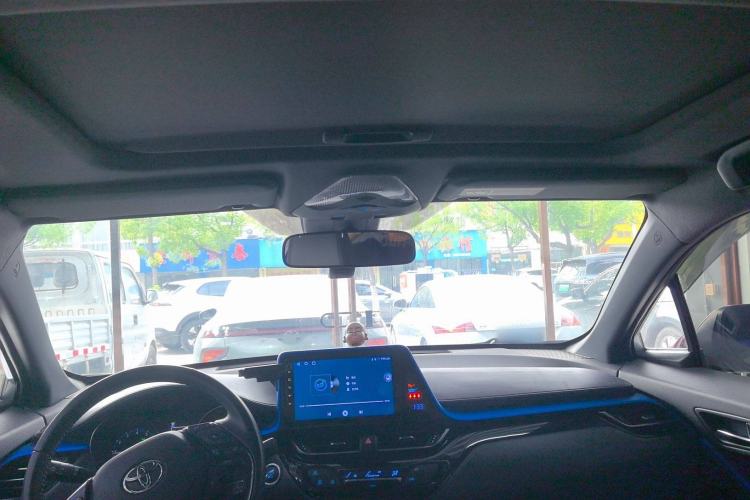 Used Toyota IZOA 2018 2.0L Yichi Version China VI Standard Headliner