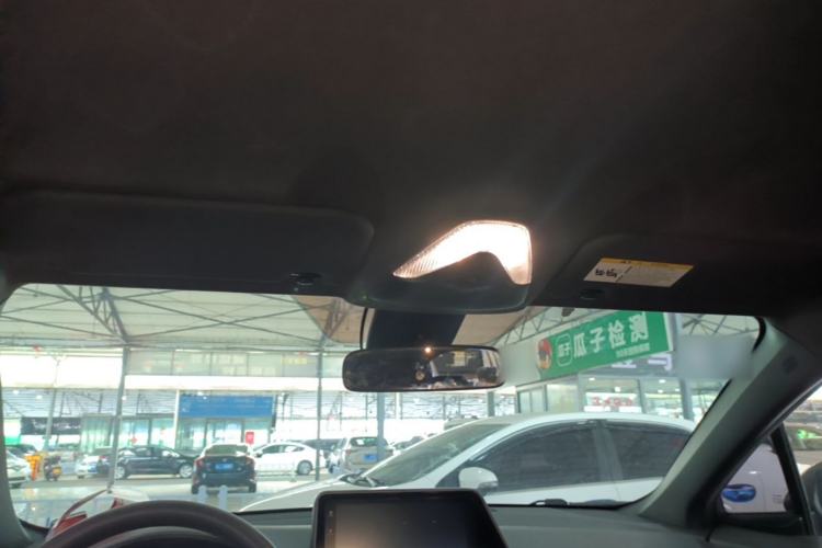 Used Toyota IZOA 2018 2.0L Yidong Version China V Standard Headliner