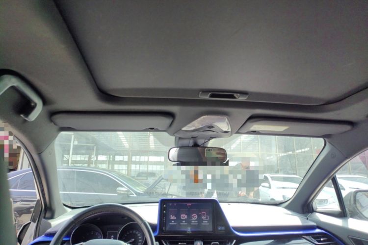 Used Toyota IZOA 2018 2.0L Yichi Version China VI Standard Headliner