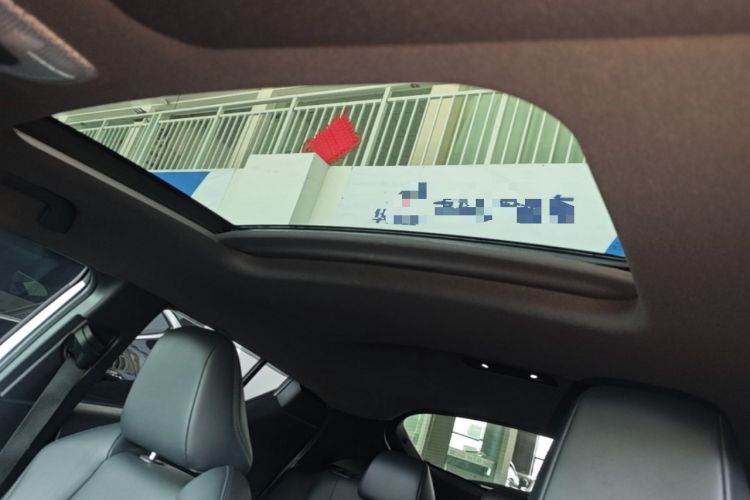 Used Toyota IZOA 2018 2.0L Yichi Version China VI Standard Headliner