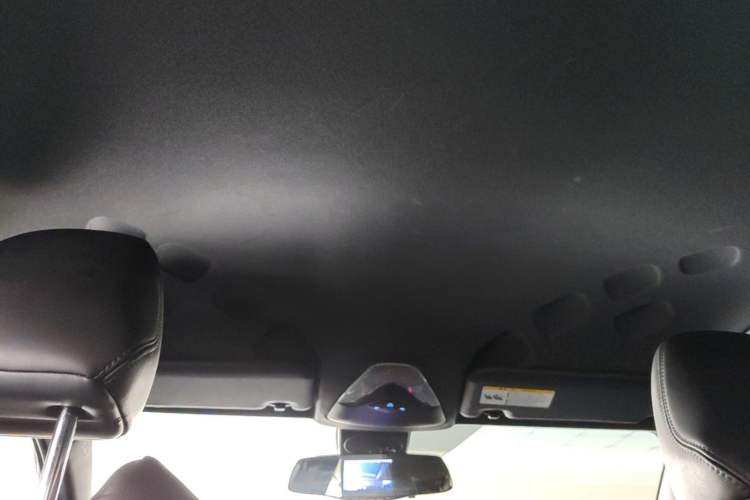 Used Toyota IZOA 2018 2.0L Yichi Edition China V Standard Headliner