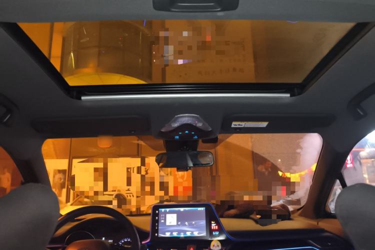 Used Toyota IZOA 2018 2.0L Yichi Version China VI Standard Headliner