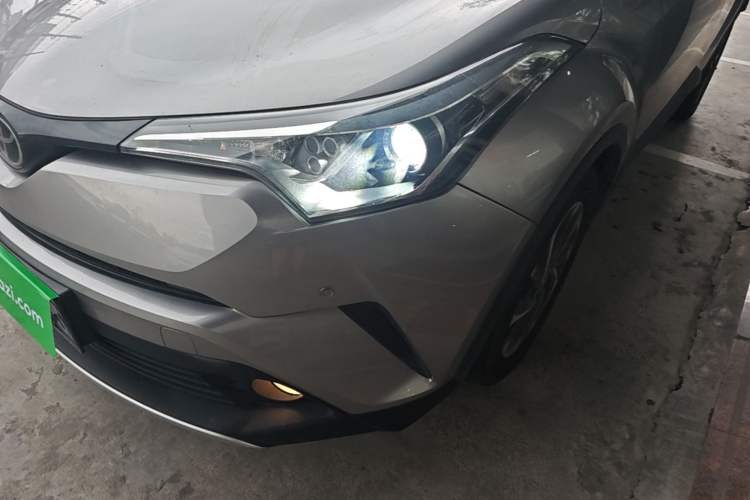 Used Toyota IZOA 2018 2.0L Yichi Version China VI Standard Left Front Headlight