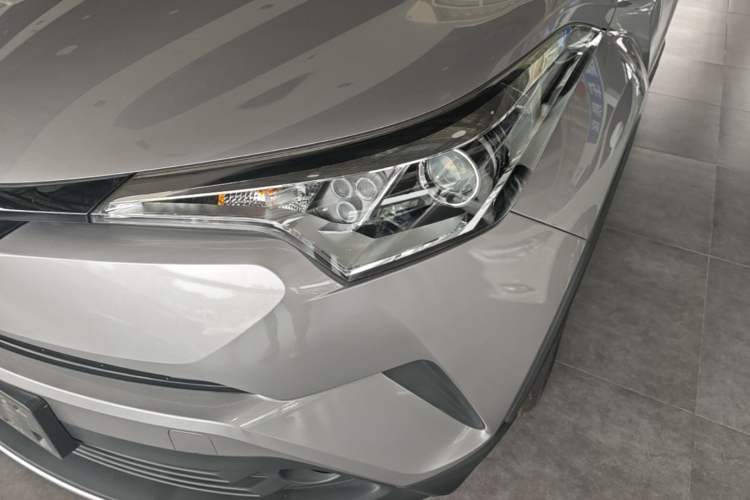 Used Toyota IZOA 2018 2.0L Yichi Version China VI Standard Left Front Headlight