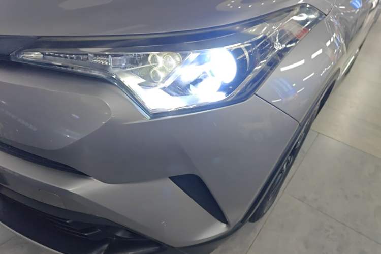 Used Toyota IZOA 2018 2.0L Yichi Edition China V Standard Left Front Headlight