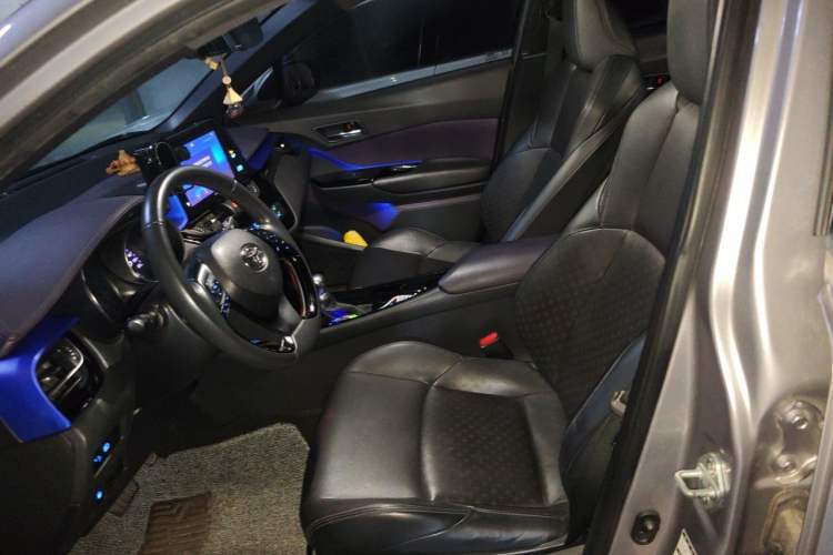 Used Toyota IZOA 2018 2.0L Yichi Version China VI Standard Left Front Seat