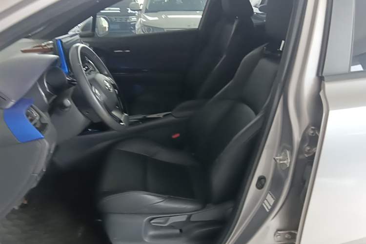 Used Toyota IZOA 2018 2.0L Yichi Version China VI Standard Left Front Seat