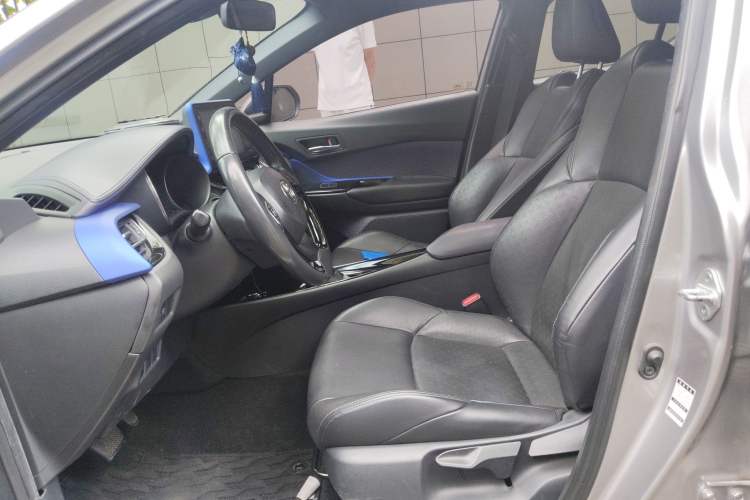 Used Toyota IZOA 2018 2.0L Yichi Edition China V Standard Left Front Seat