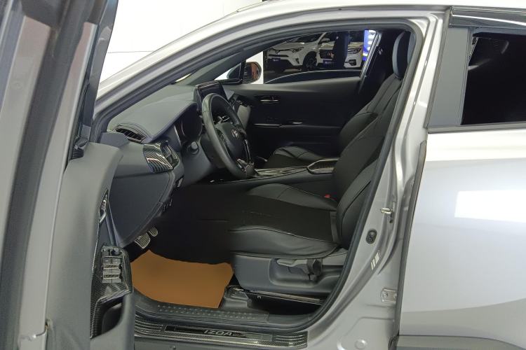 Used Toyota IZOA 2018 2.0L Yichi Version China VI Standard Left Front Seat