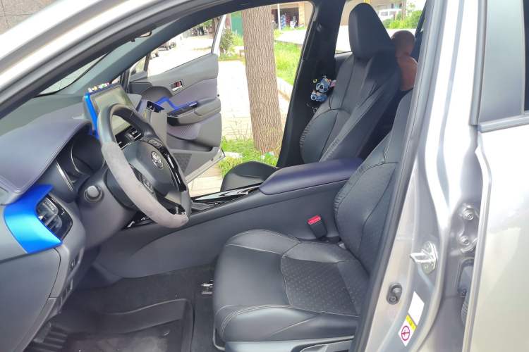 Used Toyota IZOA 2018 2.0L Yichi Edition China V Standard Left Front Seat