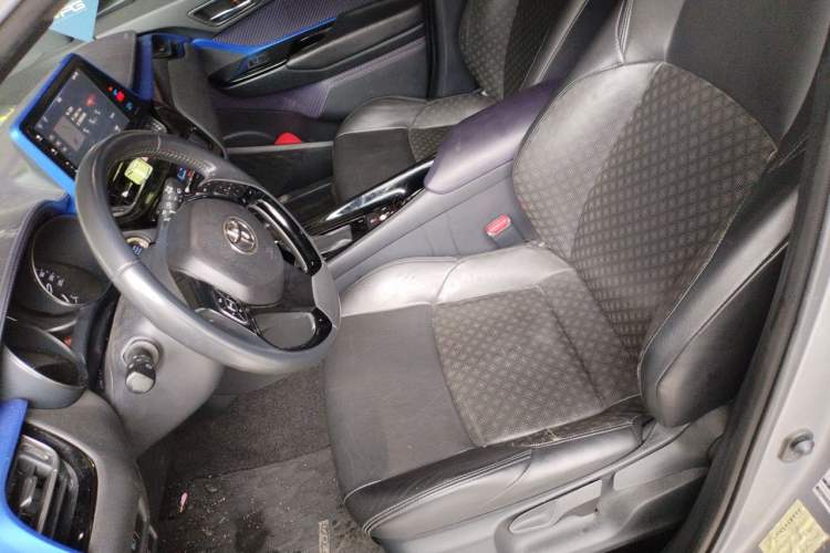 Used Toyota IZOA 2018 2.0L Yichi Edition China V Standard Left Front Seat