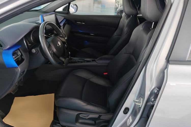 Used Toyota IZOA 2018 2.0L Yichi Edition China V Standard Left Front Seat