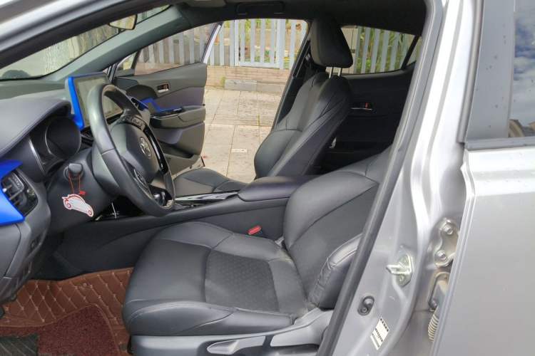 Used Toyota IZOA 2018 2.0L Yichi Edition China V Standard Left Front Seat