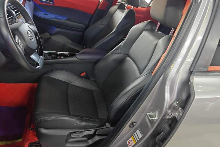 Used Toyota IZOA 2018 2.0L Yichi Edition China V Standard Left Front Seat