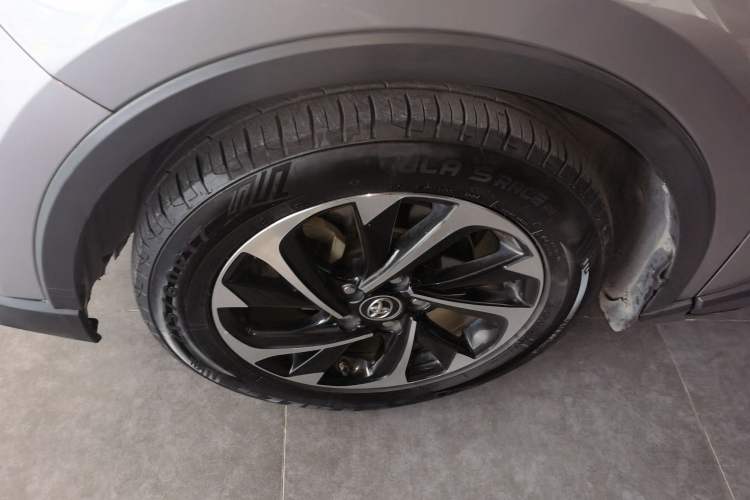 Used Toyota IZOA 2018 2.0L Yichi Edition China V Standard Left Front Wheel Hub