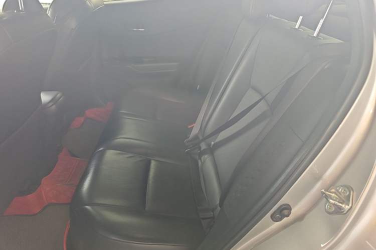 Used Toyota IZOA 2018 2.0L Yichi Version China VI Standard Left Rear Seat