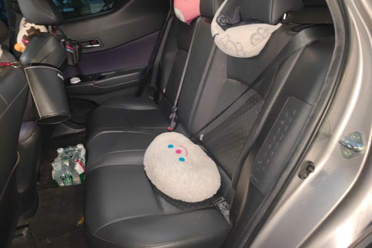 Used Toyota IZOA 2018 2.0L Yichi Version China VI Standard Left Rear Seat