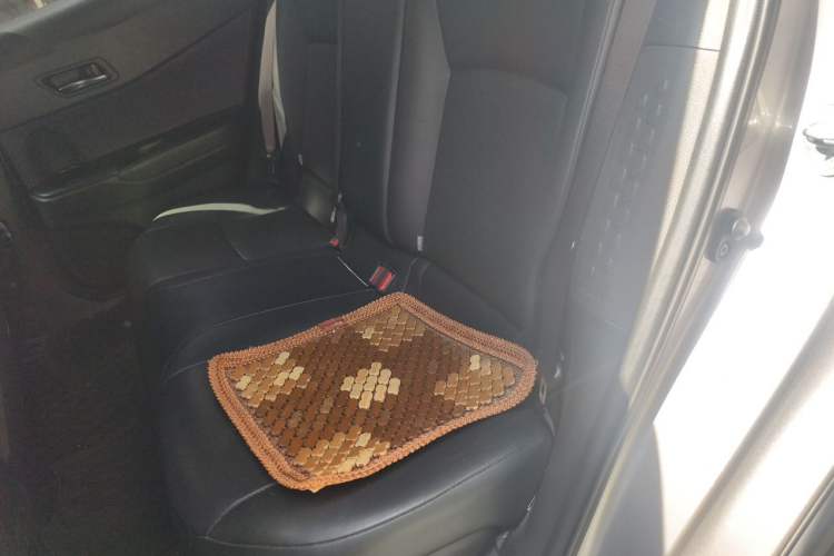 Used Toyota IZOA 2018 2.0L Yichi Version China VI Standard Left Rear Seat