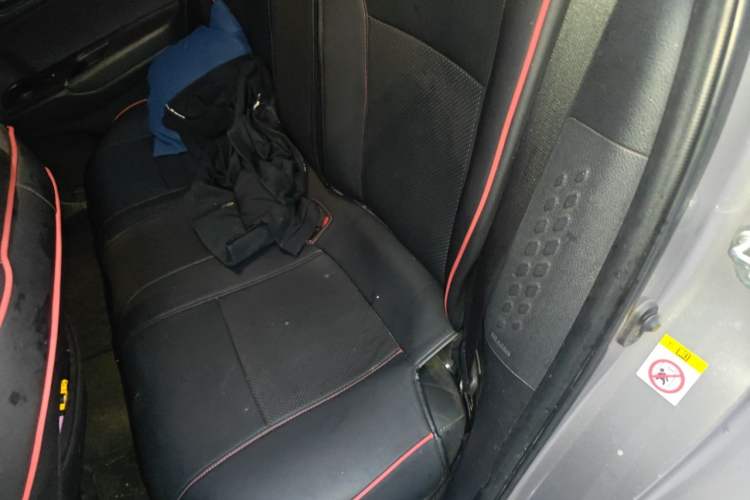 Used Toyota IZOA 2018 2.0L Yichi Edition China V Standard Left Rear Seat