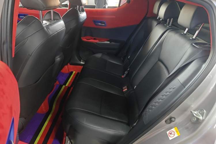 Used Toyota IZOA 2018 2.0L Yichi Edition China V Standard Left Rear Seat