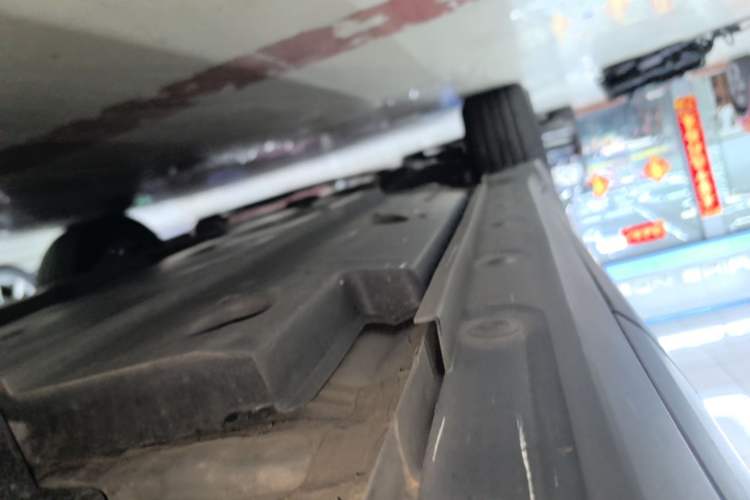 Used Toyota IZOA 2018 2.0L Yichi Version China VI Standard Left Side Sill