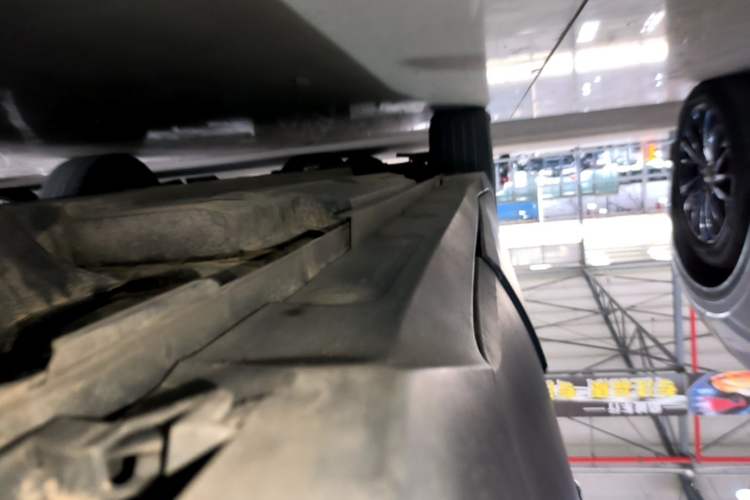 Used Toyota IZOA 2018 2.0L Yidong Version China V Standard Left Side Sill
