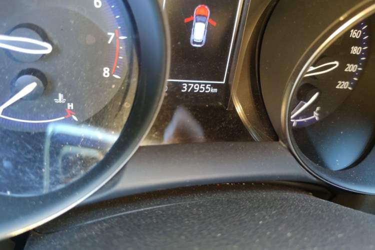 Used Toyota IZOA 2018 2.0L Yichi Version China VI Standard Odometer Close Up