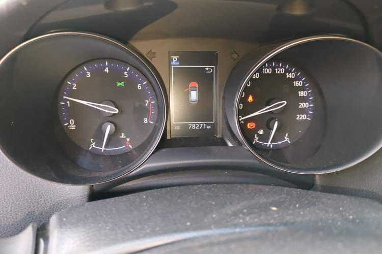 Used Toyota IZOA 2018 2.0L Yidong Version China V Standard Odometer Close Up