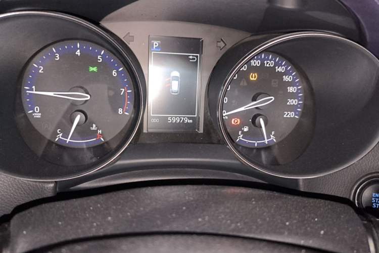 Used Toyota IZOA 2018 2.0L Yichi Version China VI Standard Odometer Close Up