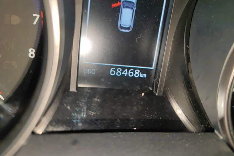 Used Toyota IZOA 2018 2.0L Yichi Version China VI Standard Odometer Close Up