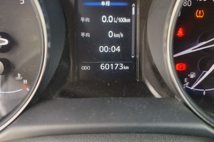 Used Toyota IZOA 2018 2.0L Yichi Version China VI Standard Odometer Close Up