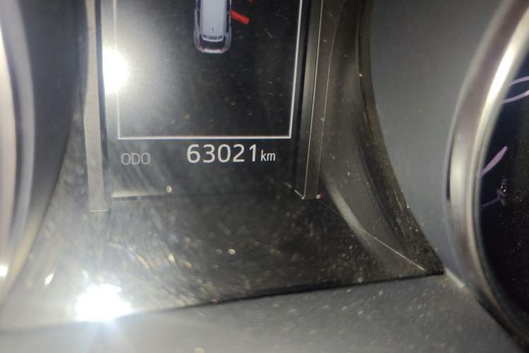 Used Toyota IZOA 2018 2.0L Yichi Edition China V Standard Odometer Close Up