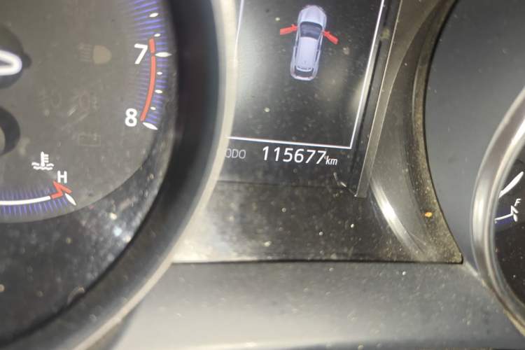 Used Toyota IZOA 2018 2.0L Yichi Edition China V Standard Odometer Close Up