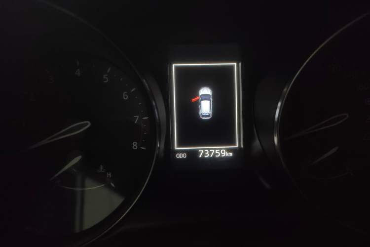 Used Toyota IZOA 2018 2.0L Yichi Version China VI Standard Odometer Close Up