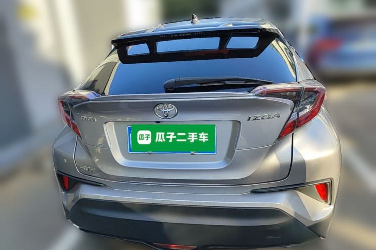 Used Toyota IZOA 2018 2.0L Yixuan Sunroof Version China V Standard Rear