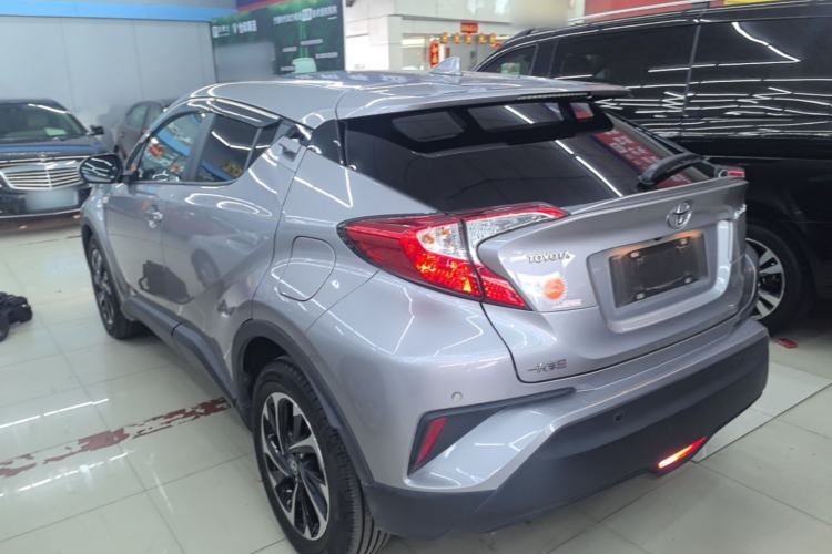 Used Toyota IZOA 2018 2.0L Yichi Version China VI Standard Rear Left 45 Deg