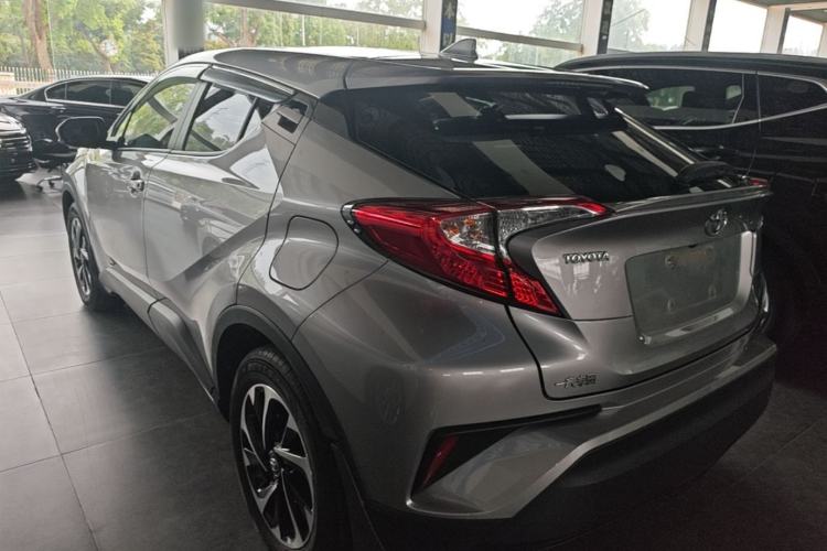 Used Toyota IZOA 2018 2.0L Yichi Version China VI Standard Rear Left 45 Deg