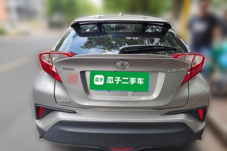 Used Toyota IZOA 2018 2.0L Yixuan Sunroof Version China VI Standard Rear
