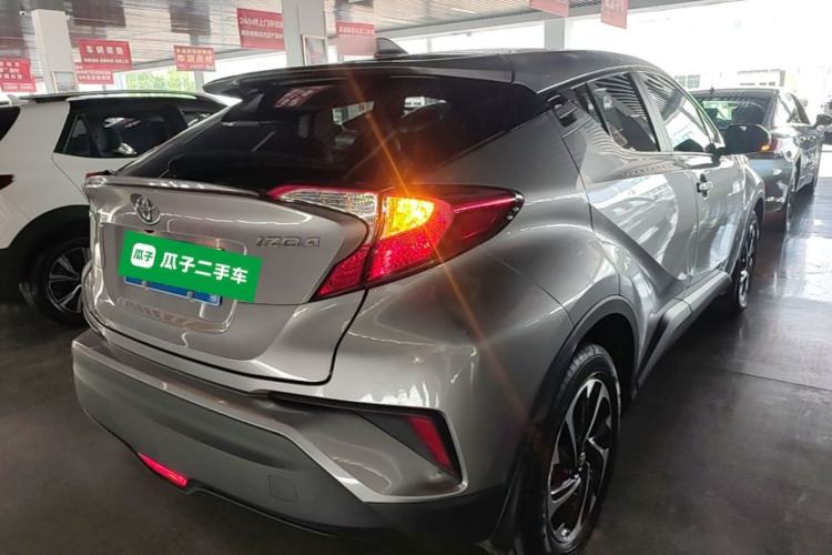 Used Toyota IZOA 2018 2.0L Yichi Edition China V Standard Rear Right 45 Deg