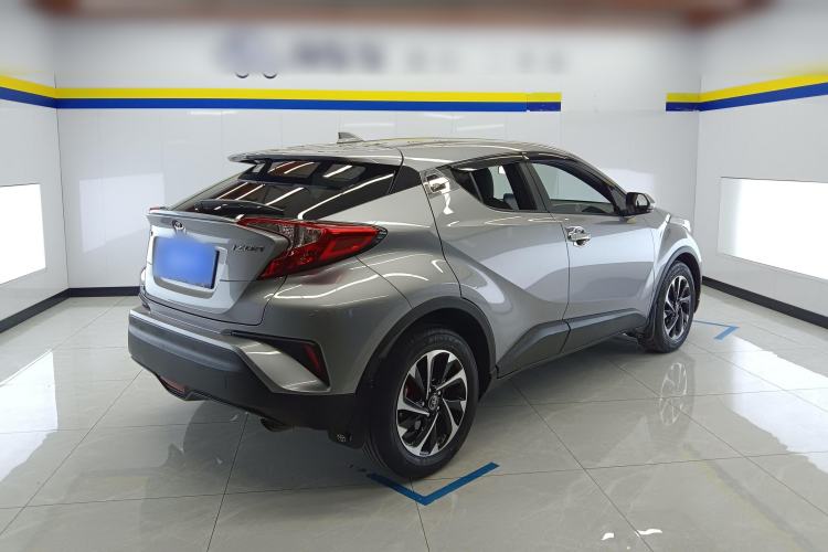 Used Toyota IZOA 2018 2.0L Yichi Version China VI Standard Rear Right 45 Deg