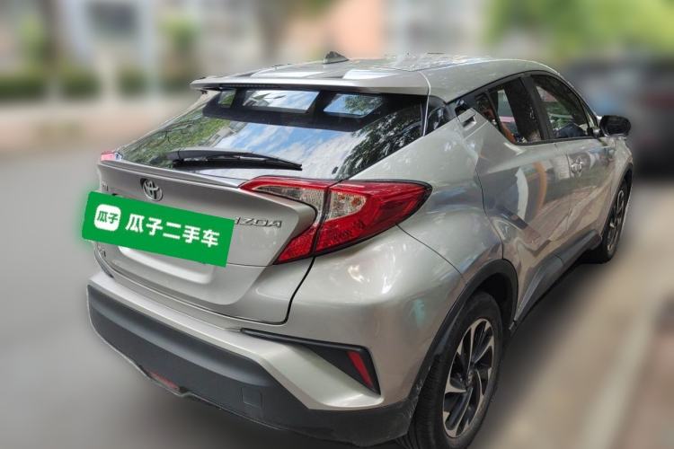 Used Toyota IZOA 2018 2.0L Yixuan Sunroof Version China VI Standard Rear Right 45 Deg